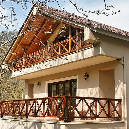 Chalet Coquelicot Kalawrita Zewnętrze zdjęcie