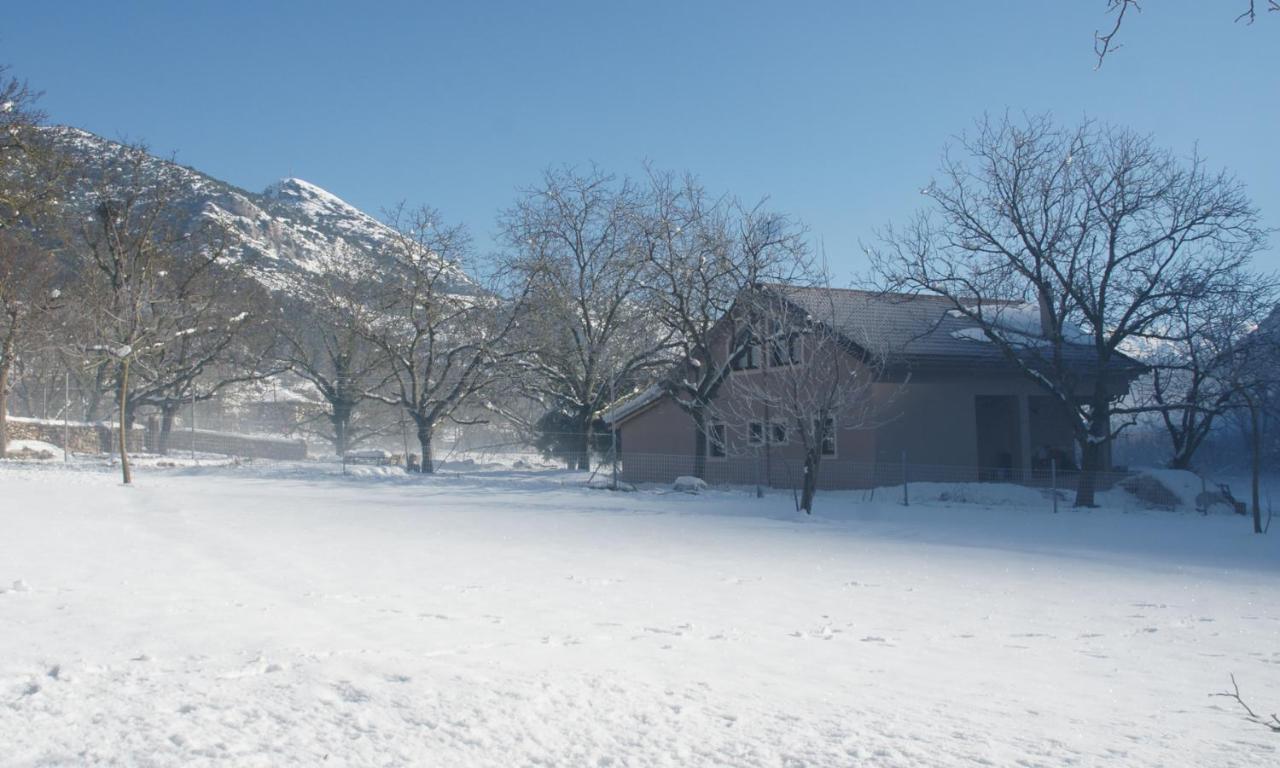 Chalet Coquelicot Kalawrita Zewnętrze zdjęcie